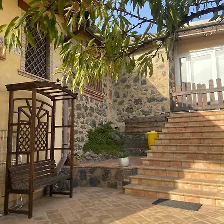 Holiday home Mandorlo Dell'etna, Casa Siciliana