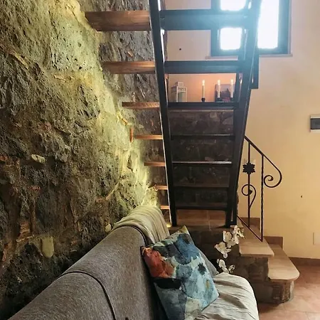 Mandorlo Dell'etna, Casa Siciliana * Piedimonte Etneo