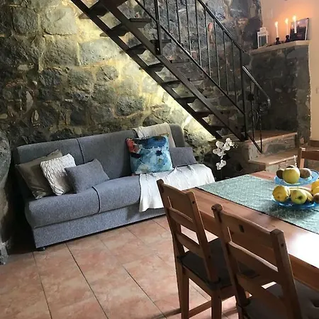 Holiday home Mandorlo Dell'etna, Casa Siciliana