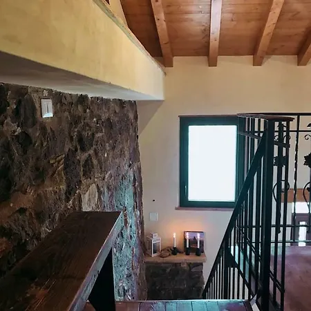 Mandorlo Dell'etna, Casa Siciliana * Piedimonte Etneo